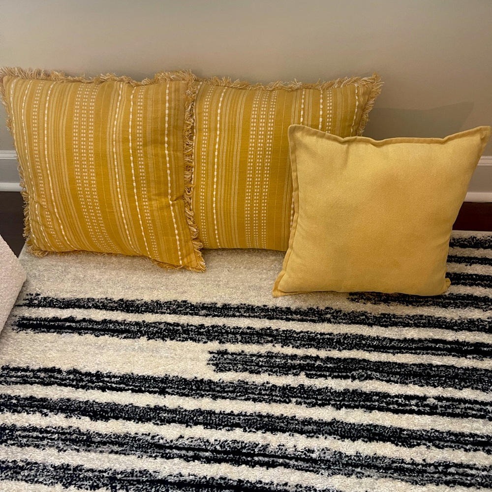 Beautiful, Fluffy Yellow & White Pillows home decor